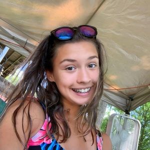 Meet your Posher, Marissa